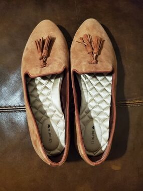 Birdies Tan Suede Tassel Loafer Flat Size 10.5